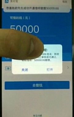 温馨卧室的秘密：如何优雅地套花被技巧